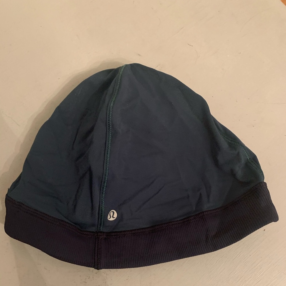 Lululemon running hat